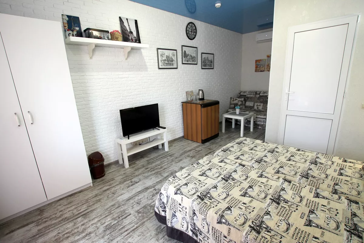 . Гостевой дом Вокруг света . Ейск