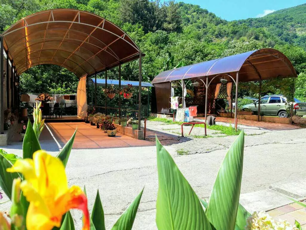 . Гостевой дом "РОМАНТИКА". Лазаревское