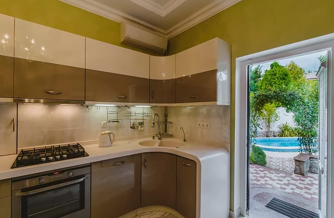 Апартаменты. Отель "Каштановый особняк". Ялта