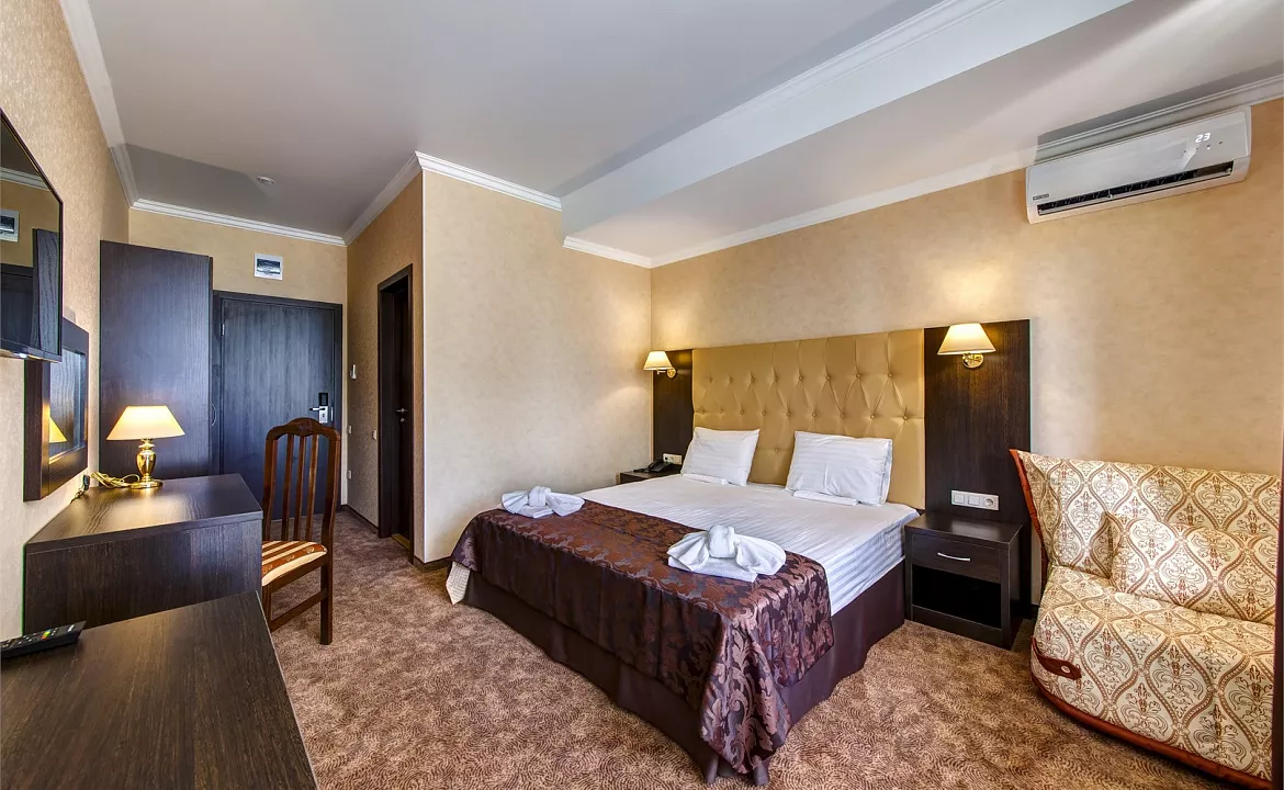 Стандарт c балконом. Отель «Оскар». Геленджик