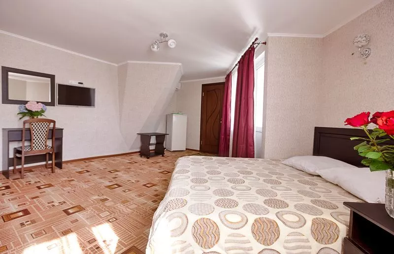 Стандарт 3-местный. Гостиница Лазурный. Головинка