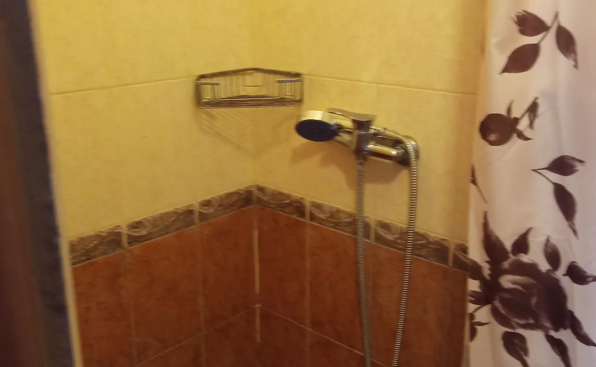 Комната на 5  человек с удобствами. Гостевой дом Семейный пансион. Геленджик Комната на 5  человек с удобствами. Гостевой дом Семейный пансион. Геленджик