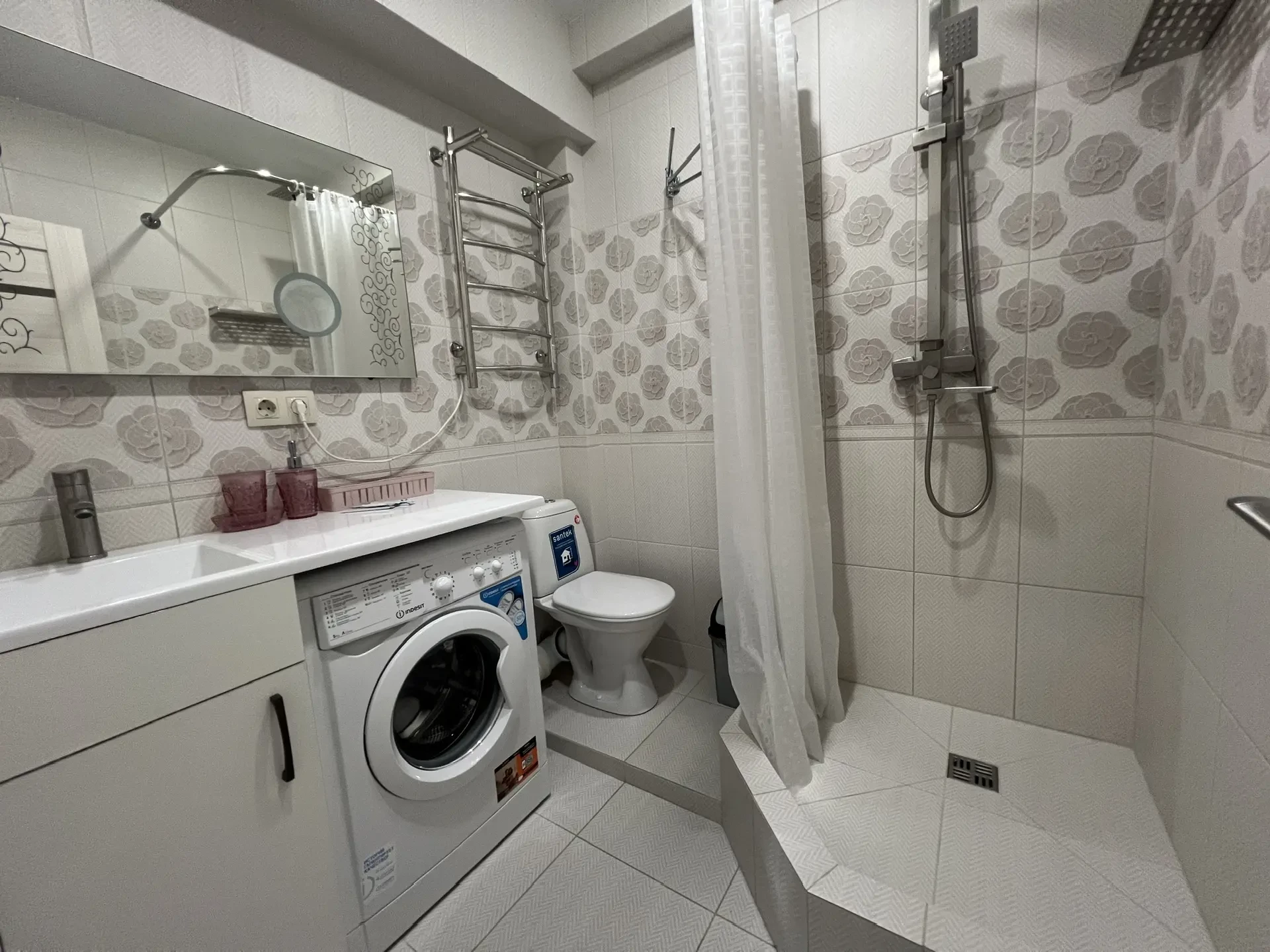 . Квартира в многоквартирном доме Апартамент с видом на море и горы. Дагомыс