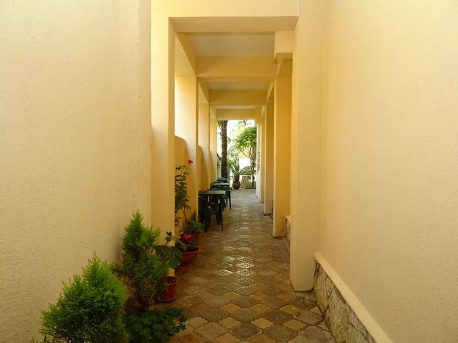 . Гостиница "Семья". Адлер