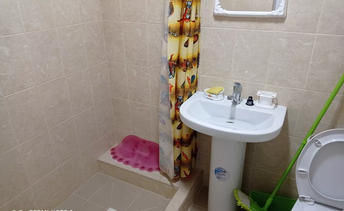 4х местный номер. Гостевой дом   "Отдых". Кучугуры