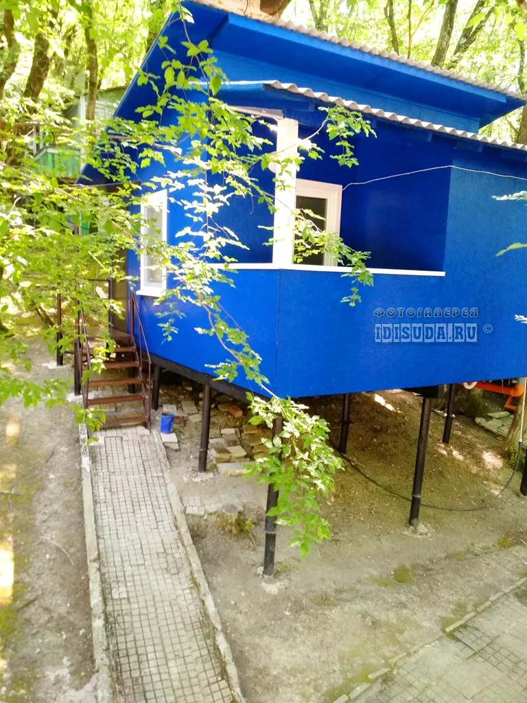 . База отдыха "Золотое Руно". Бухта Инал . База отдыха "Золотое Руно". Бухта Инал