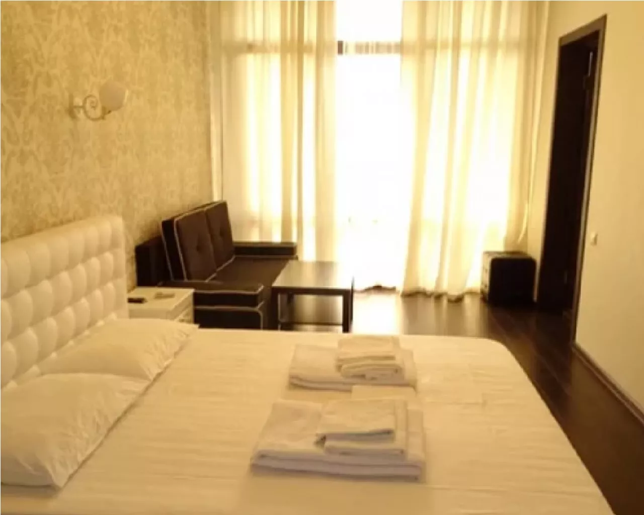 . Гостевой дом "Белый дом". Новый Афон . Гостевой дом "Белый дом". Новый Афон