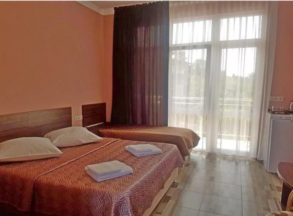 Трехместный. Отель Массандра. Лоо