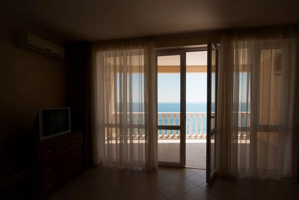 Стандарт трёхместный (Корпус Пляж). Комплекс Эллада. Семидворье