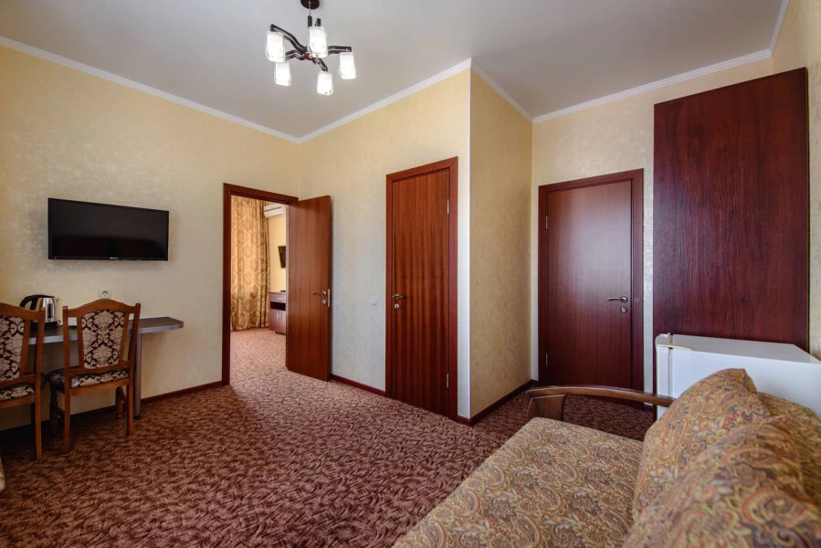 Семейный 2х комнатный. Гостевой дом "Заря". Лазаревское Семейный 2х комнатный. Гостевой дом "Заря". Лазаревское