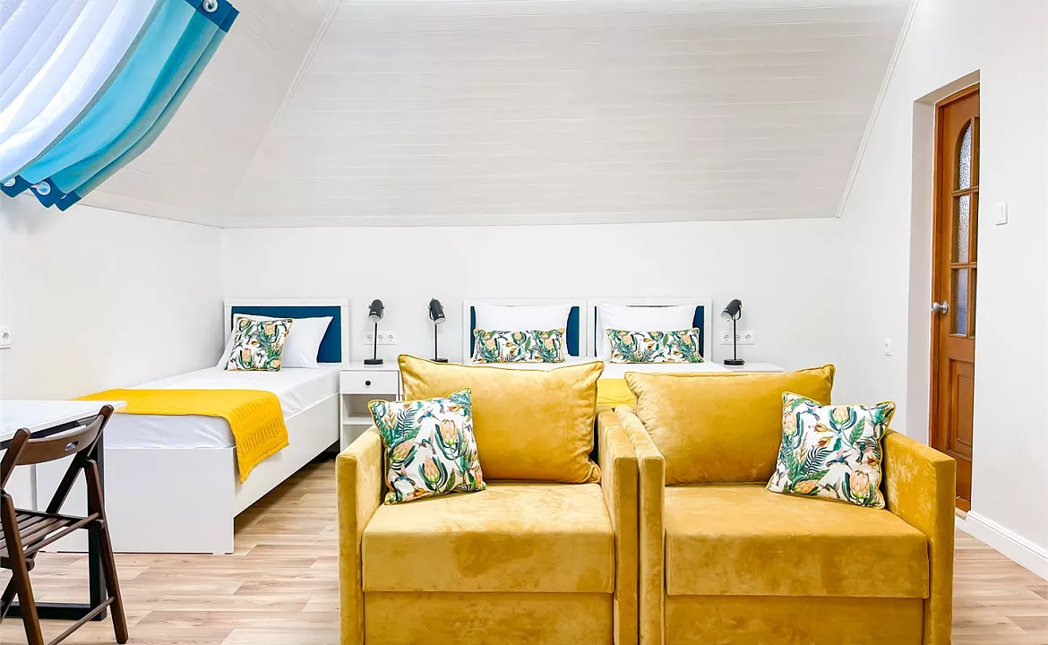 Стандарт 3-х местный на 1-ом этаже. Отель Автор. Анапа