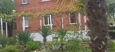 Гостевой дом «Красный дом» Гостевой дом «Красный дом»