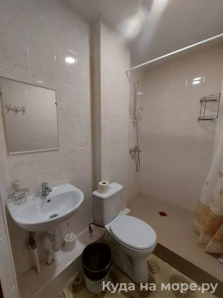 Стандартный четырёхместный номер. Гостевой дом "Нур". Ольгинка