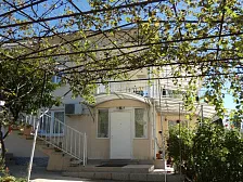 Частный сектор  Братьев Джинджолия 36 