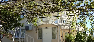 Частный сектор  Братьев Джинджолия 36 