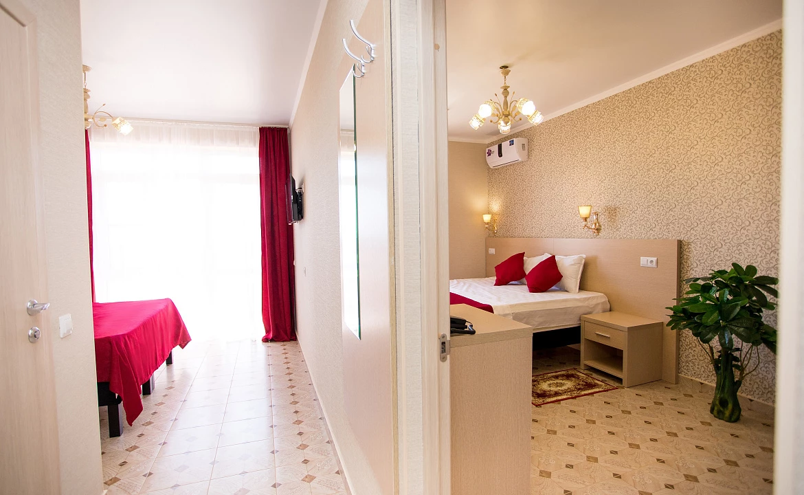 4-х местный «Семейный» с видом на море. Отель "Alfa Summer". Анапа