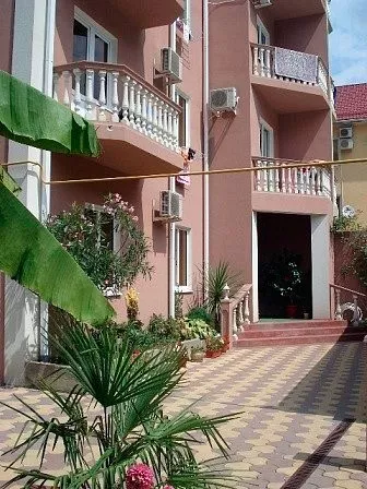 . Частный сектор "Ирина" . Лазаревское