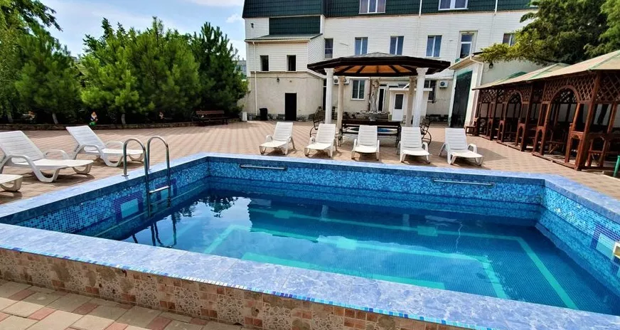 . Гостевой дом "Мегаполис". Евпатория