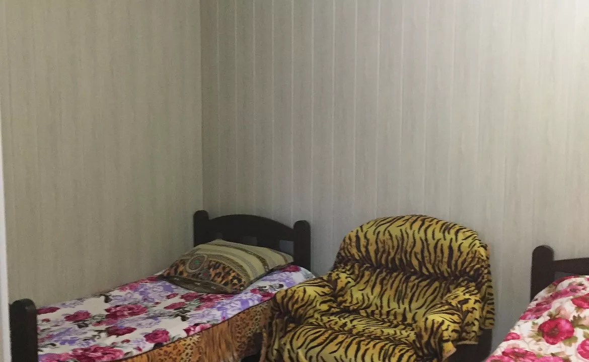  Трехместный со всеми удобствами. Гостевой дом на Комарова 17. Витязево