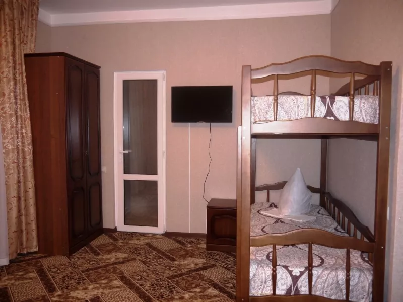 4-х местный номер Стандарт+. Гостевой дом "Адлерский Бриз". Адлер