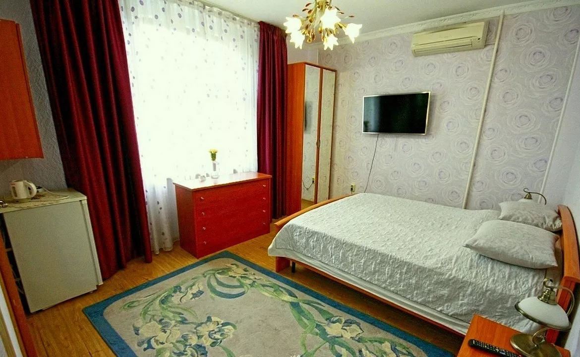 «Стандарт 2х-местный с доп. местом 1 корпус». Гостевой дом «Надежда» . Сочи