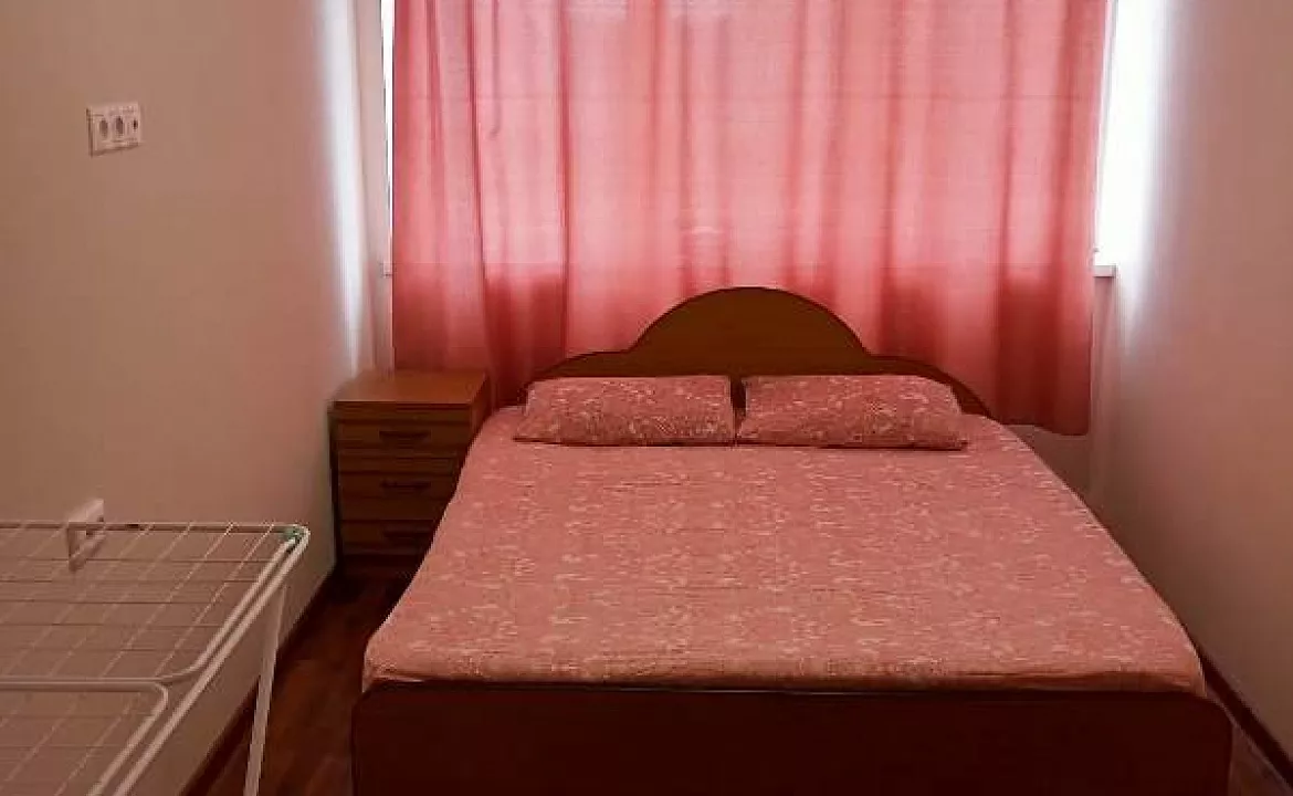 2х-комнатная квартира. Квартира в многоквартирном доме Агрба 24 кв 18. Пицунда