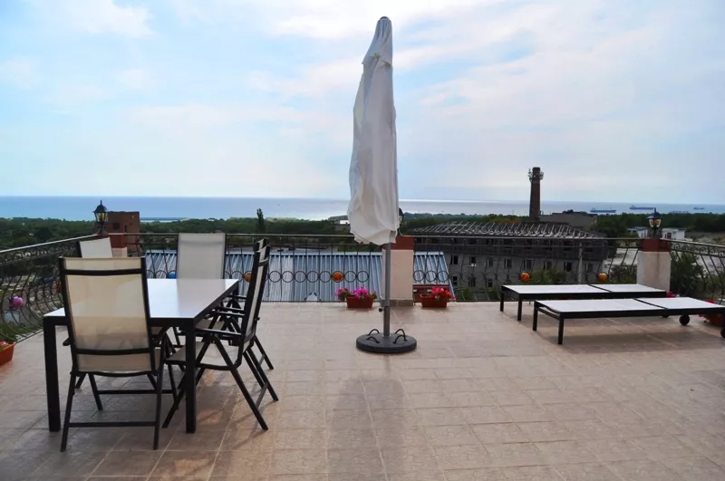 . Гостевой дом "Баварский Дворик". Голубая бухта