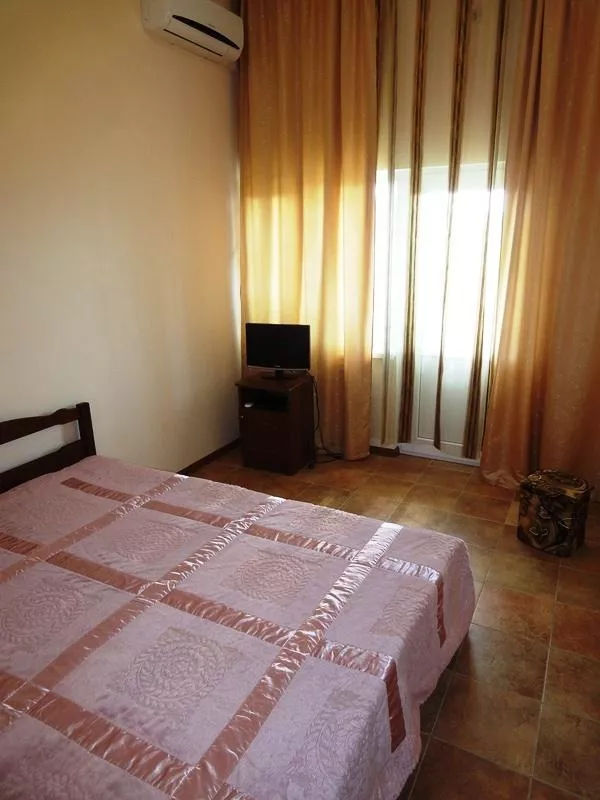 . Частный сектор "У Генриха". Лоо . Частный сектор "У Генриха". Лоо