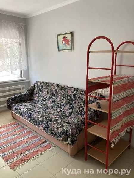 3-х местный номер с террасой. Гостевой дом "Кот и овсянка". Тамань 3-х местный номер с террасой. Гостевой дом "Кот и овсянка". Тамань