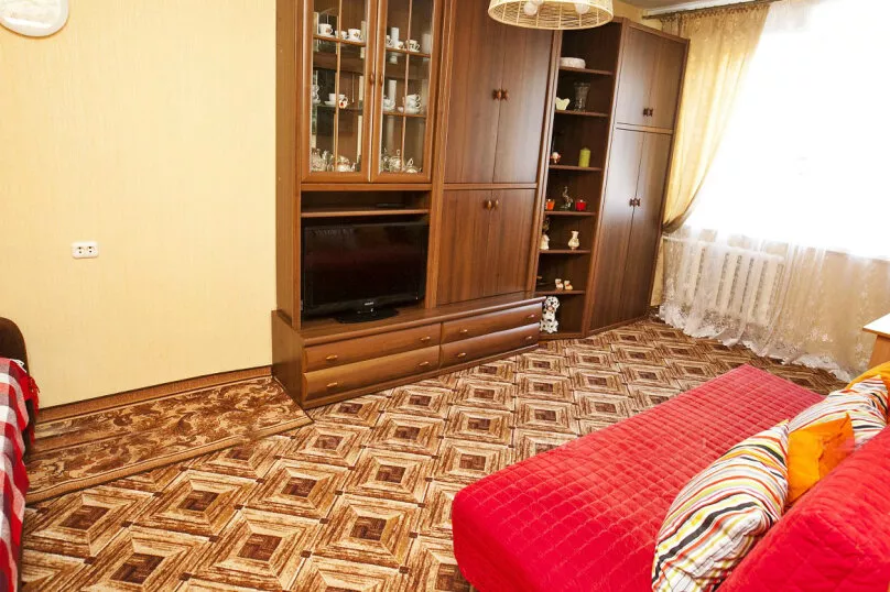 . Квартира в многоквартирном доме у лимана. Ейск