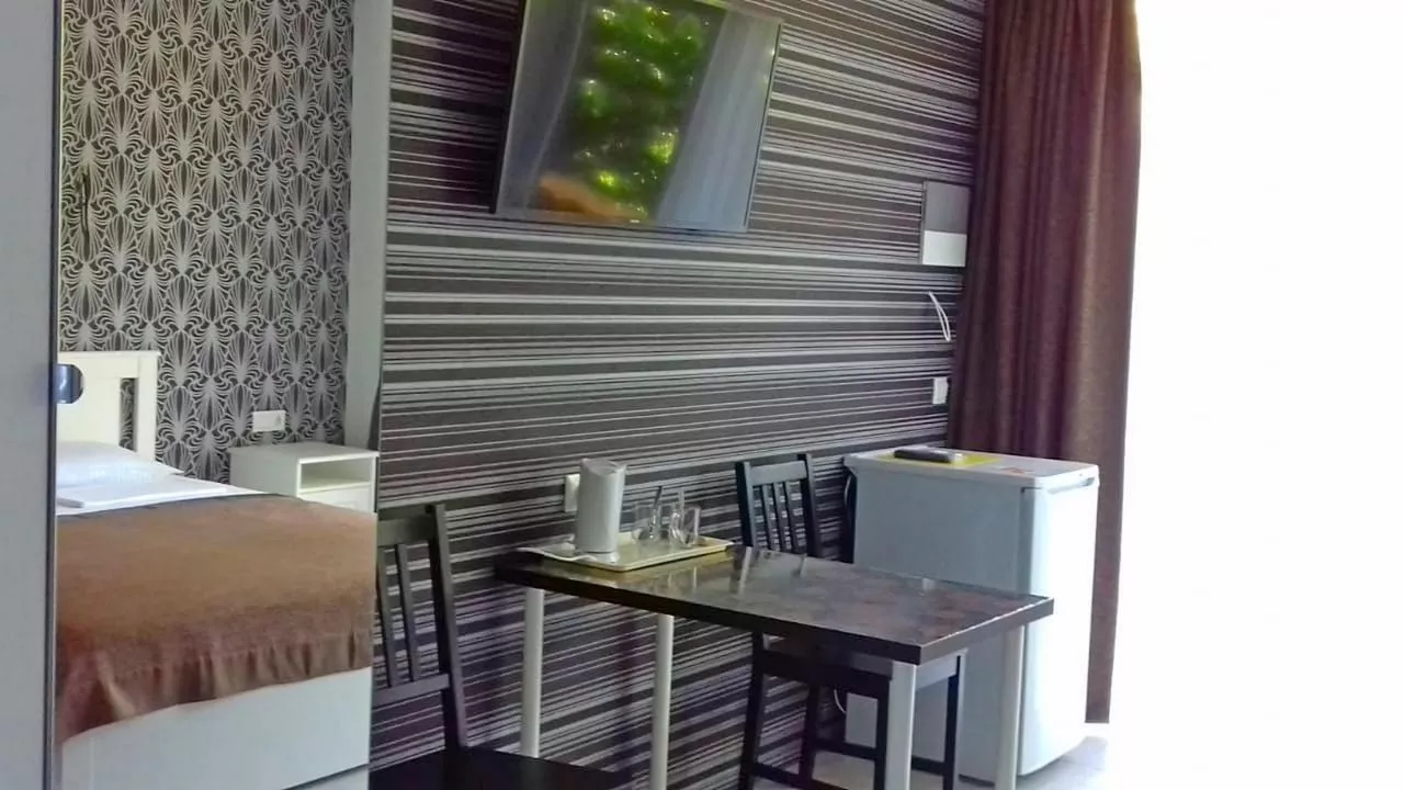 . Частный сектор "На Добролюбова 4а". Гостевые дома в Лазаревском . Частный сектор "На Добролюбова 4а". Гостевые дома в Лазаревском