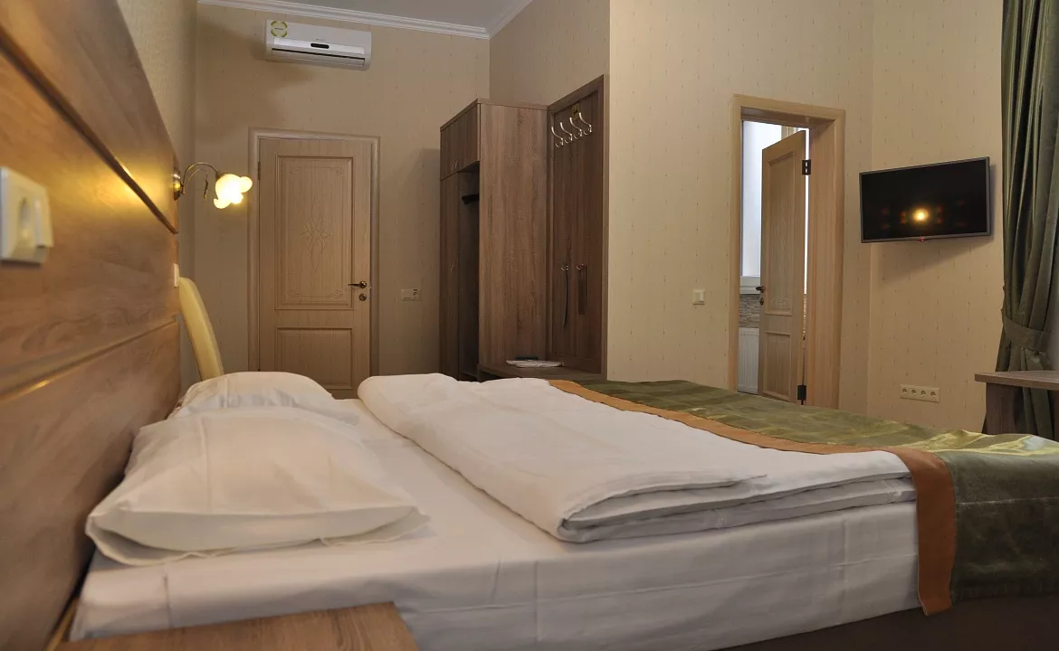 Comfort 1 эт.. Гостевой Дом «ТАВР». Ялта