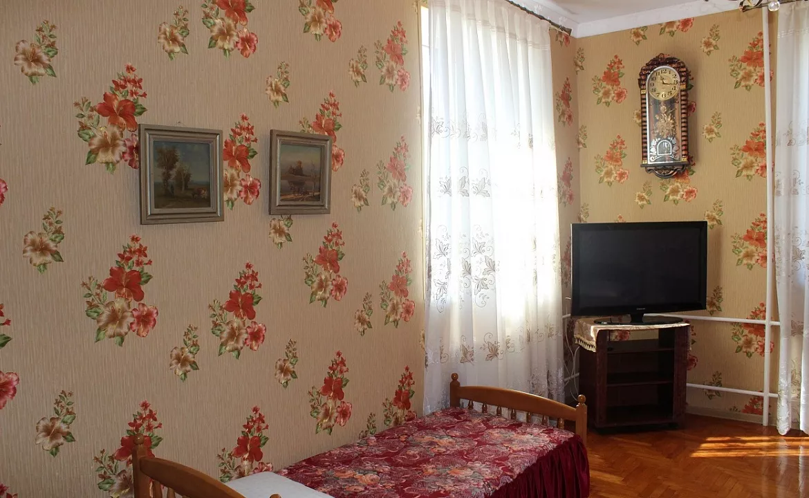 Трехместный номер класса стандарт со всеми удобствами. Гостевой дом "Ника" - Анапа. Анапа Трехместный номер класса стандарт со всеми удобствами. Гостевой дом "Ника" - Анапа. Анапа