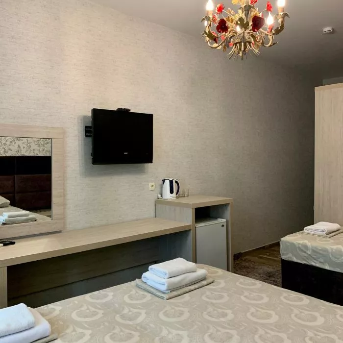 3-Х МЕСТНЫЙ С БАЛКОНОМ. Отель КАВКАЗ. Гостиницы и отели Лазаревского 3-Х МЕСТНЫЙ С БАЛКОНОМ. Отель КАВКАЗ. Гостиницы и отели Лазаревского