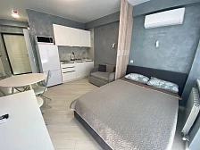 Квартира в многоквартирном доме Студия с панорамными окнами на первой береговой линии