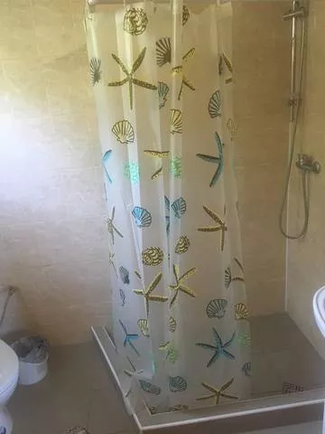 Трехместный номер с балконом. Гостевой дом "Лев" (Лёвушка). Якорная Щель