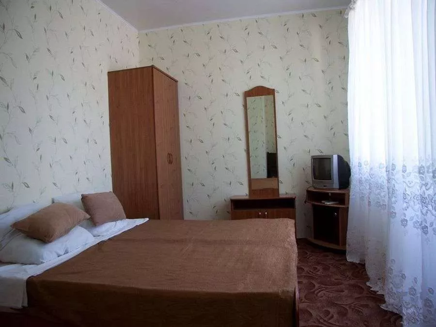 . Гостиница "Акрос" . Нижнее Джемете