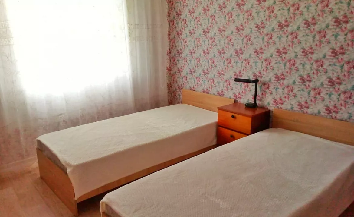 2-х комнатная квартира. Квартира в многоквартирном доме 2-х комнатная Гобечия 44. Гудаута