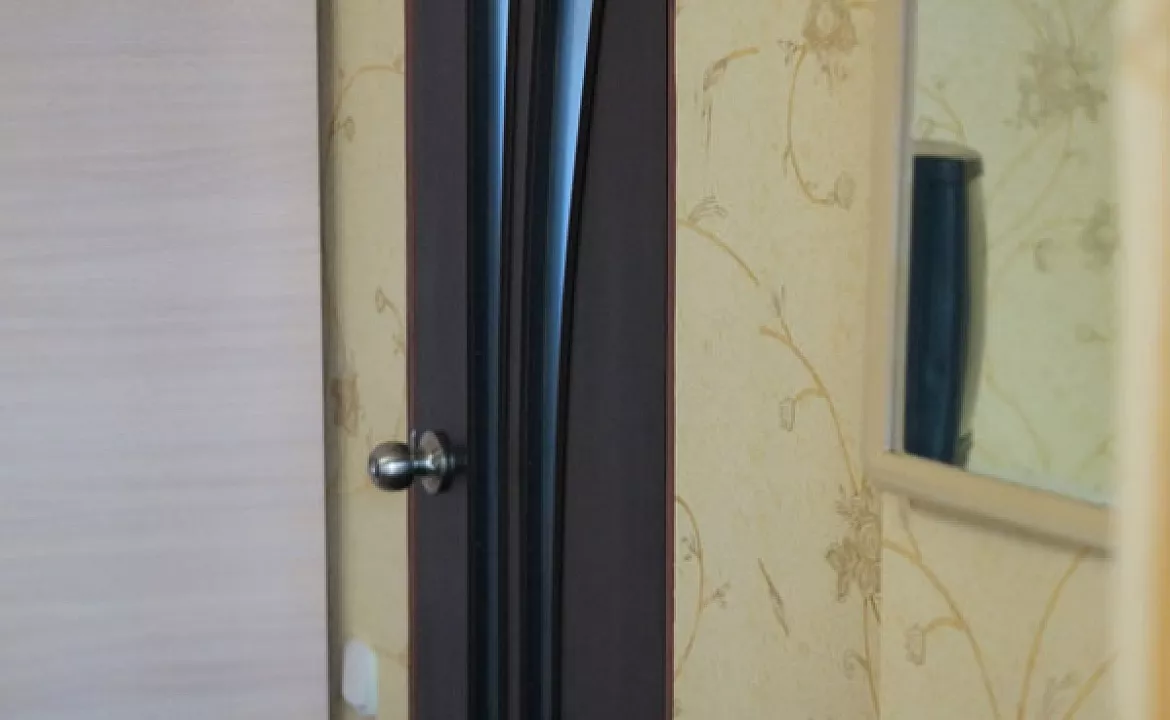 Трехместный номер стандарт с кухней. Гостевой дом "У Леопольдовича". Малореченское