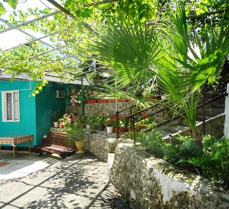 . Гостевой дом Солнечный берег. Аше