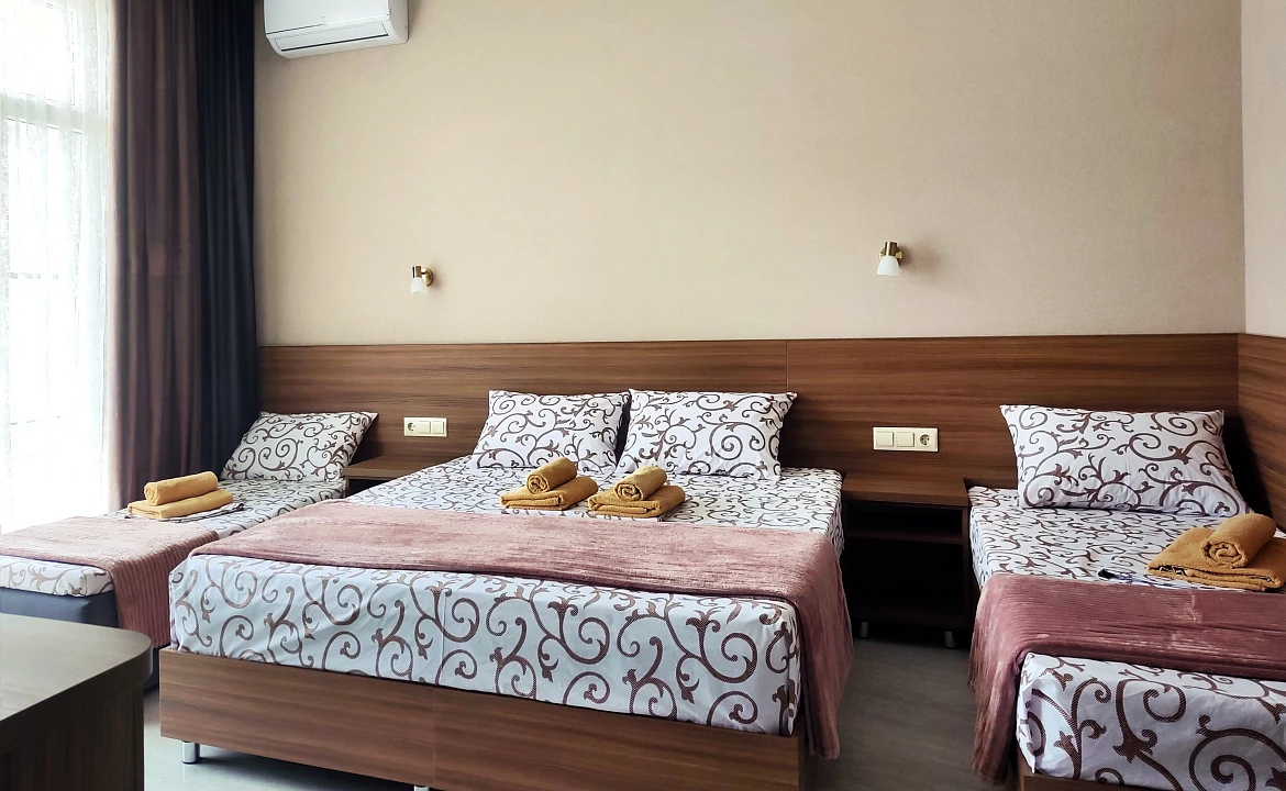 4-местный Комфорт с индивидуальным балконом. Гостевой дом "Одиссей" - Кабардинка. Кабардинка 4-местный Комфорт с индивидуальным балконом. Гостевой дом "Одиссей" - Кабардинка. Кабардинка