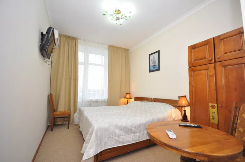 2-местный номер «полулюкс» c балконом. Частный пансионат «Виренея». Севастополь