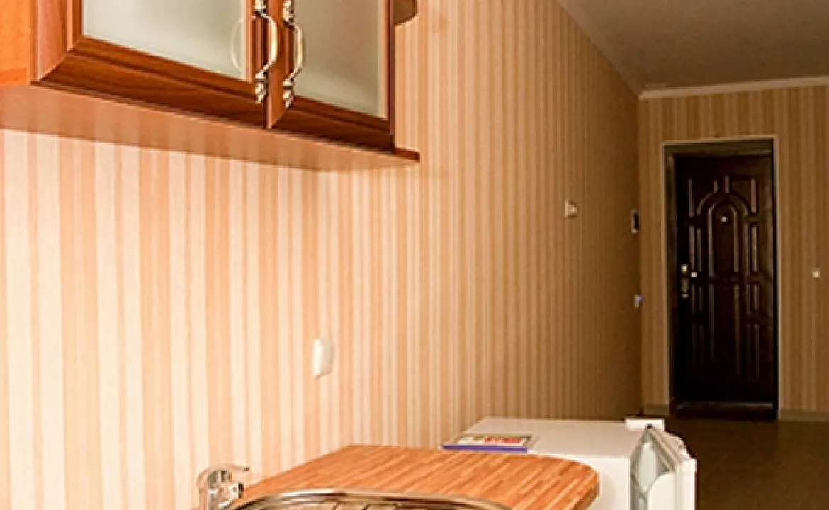 Семейный. Гостиница "На Эскадронной". Евпатория Семейный. Гостиница "На Эскадронной". Евпатория