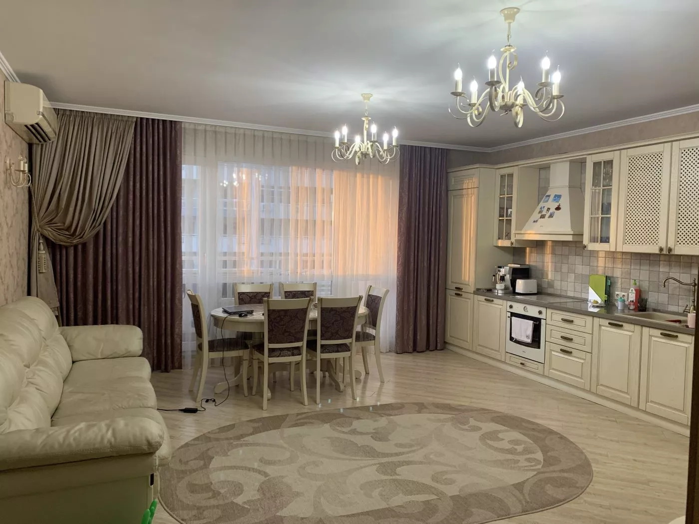 . Квартира в многоквартирном доме Кирпичная 2/3. Адлер