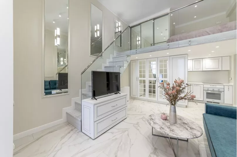 Двухуровневые апартаменты. Квартира в многоквартирном доме Апартаменты ЖК «Красная площадь». Сочи