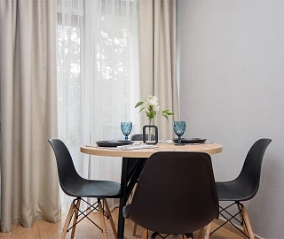 Апартамент с балконом. Апарт-отель "Регул". 