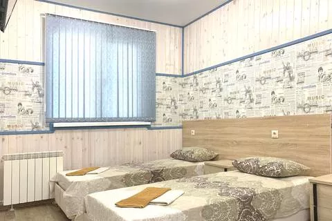 Двухкомнатный номер для четверых. Гостевой комплекс "Буэнос Диас". Совет-Квадже