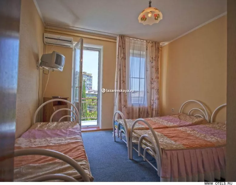 3-х местный СТАНДАРТ. Гостевой дом КАРАВЕЛЛА. Лазаревское