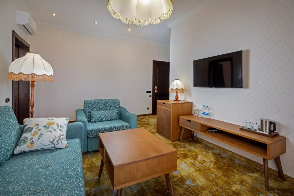 ЛЮКС 2 КОМНАТНЫЙ. Гостиничный комплекс "Дача". Геленджик