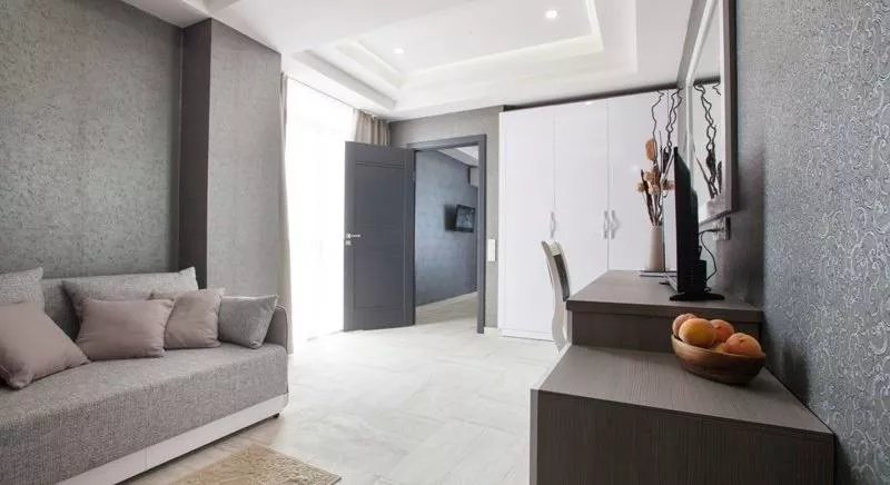 Suite (люкс). Гостиница "Парк Авеню". Кореиз